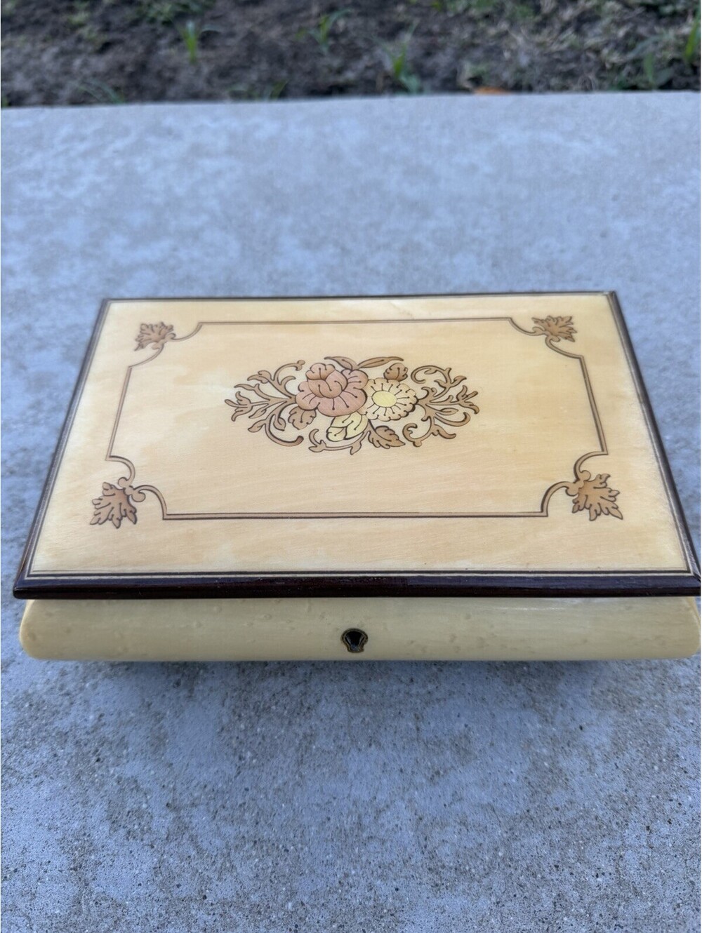 Vintage Italian Sorrento Jewelry Box Key Musical / Reuge Menuet Floral Inlay